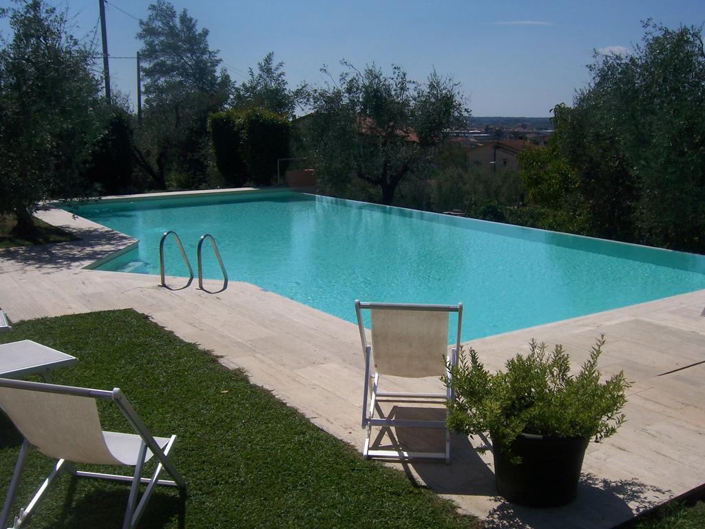 Agriturismo Le Due Querce Lazzeretto Exterior photo